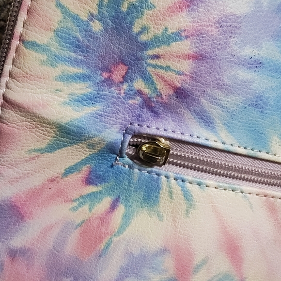 Luv Betsey Johnson Backpack Lillie Rainbow Pastel Tie Dye 11x11x4 Clean - Picture 2 of 9